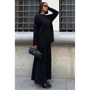 Conjunto de Falda Midi y Prendas de Punto 10231 Hecho de Tela de Lana Suave - Product Image 4