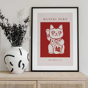 Diseño Minimalista de Gato Maneki-Neko Rojo en Papel, Estilo de Naturaleza Muerta - Product Image 1
