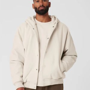 Blouson bombardier pour homme avec manches en cuir véritable-Veste universitaire élégante pour tenue décontractée, streetwear classique avec matelassé - Product Image 5