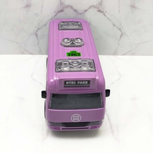 Mini autobús urbano púrpura en juguete de muebles ABS para decoración de casa de muñecas creando un mundo en miniatura - Product Image 2