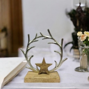 Escultura de reno de Navidad chapada en plata de metal y madera de alta calidad para decoración navideña - Product Image 1