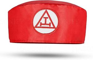 Chapeau de cérémonie maçonnique Royal Arch Crown Cap en satin rouge avec triple tau brodé, disponible en tailles S à 2XL - Product Image 3