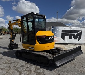 2-ton <b>mini</b> excavator with Sany hydraulic cylinder, gear pump, Kubota engine, fast delivery, top quality guaranteed - Product Image 1