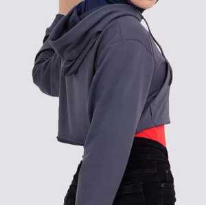 Sweat à capuche court à fermeture éclair personnalisé pour femmes, col roulé, manches tombantes, séchage rapide, écologique, service OEM - Product Image 2