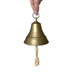 Campana de latón vintage con cuerda, la campana más vendida, pared náutica, decoración vintage, colgante de ancla - Product Image 1