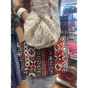 Sac JAT BAG - Sac de mode bohème Sunrise avec une seule poignée, doublure en PU, motif géométrique, fermeture ouverte - pour l'été, l'hiver, le printemps, l'automne - Product Image 3