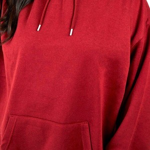 เสื้อฮู้ดผู้ชายทรงปกติ สีแดง ผ้าโพลีเอสเตอร์/คอตตอนถัก สีพื้น เป็นมิตรกับสิ่งแวดล้อม ระบายอากาศได้ดี เหมาะสำหรับใส่ลำลองในฤดูหนาว - Product Image 6
