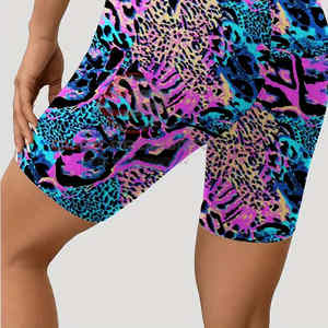 Venta al por mayor personalizado gimnasio deporte Fitness entrenamiento sin costuras buena calidad sublimación mujeres Fitness entrenamiento pantalones cortos Yoga para mujeres - Product Image 3