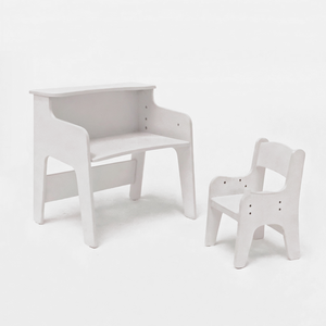 Ensemble de bureau et chaise pour enfants en bois blanc, design minimaliste, meubles durables pour bébés et enfants - Product Image 1