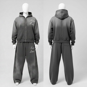 ชุดเซ็ตฮู้ดดี้และกางเกงวอร์มทรงบาน แต่งซิป แต่งคริสตัลหลากสี สไตล์สตรีทแวร์ สำหรับผู้ชาย ไซส์พลัส ผ้าระบายอากาศได้ดี ดีไซน์ขาดๆ แบบมีสไตล์  ลายกราฟิกด้านหน้า - Product Image 1