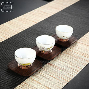 Dessous de verre en bois d'acacia gravé sur mesure avec support en bois Dernier design Tapis et tampons de style classique - Product Image 3