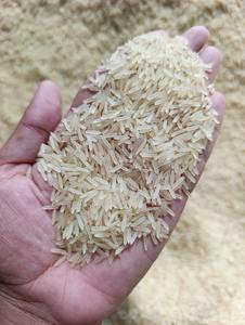 Arroz Sella Basmati Premium disponible para suministro a granel con grano largo y aromático - Product Image 2