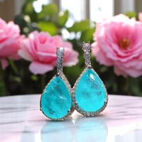 Boucles d'oreilles clous en tourmaline Paraiba, argent sterling plaqué argent, pierre précieuse bleue élégante et mignonne, cadeau de fête pour elle
