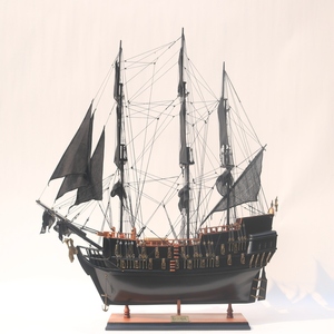 BLACK PEARL Modèle de grand voilier en bois-Décoration d'intérieur peinte à la main nautique - Product Image 1