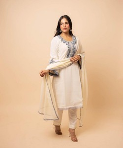 Kurtis en coton et rayonne pour femmes, dernier design de mode, Anarkali pour femmes avec dupatta, veste, vêtements indiens et pakistanais, vente en gros de vêtements - Product Image 2