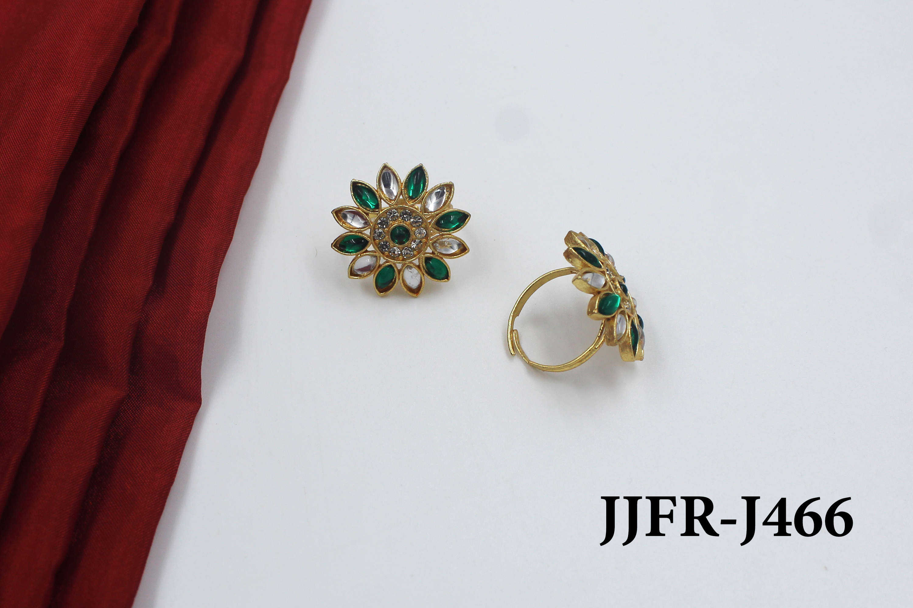 สีเขียว