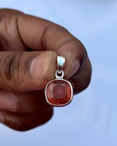 Pendentif saphir orange en argent sterling 925, pendentif belle femme, magnifique pendentif pierre orange. - Product Image 1