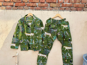 Conjunto de pijama de algodón informal de nueva moda, ropa de playa de algodón indio de dos piezas con patrón de animales, tela de pana superior - Product Image 4