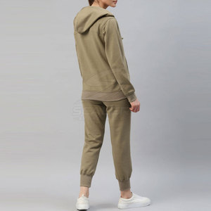 Tenue de course à capuche haute performance en tissu extensible pour la gym, l'entraînement, le jogging et les activités sportives, avec un design intelligent - Product Image 3