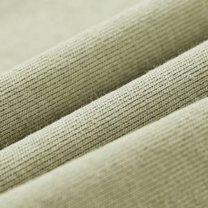 Camiseta de calle cuadrada con cuello redondo regular personalizada para hombre 100% algodón tejido ecológico en blanco diseño de logotipo personalizado liso de alta calidad - Product Image 4