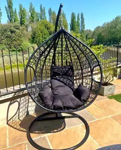 Vente en gros de meubles de siège de balançoire en rotin osier en acier avec panier chaise de balançoire de patio suspendue chaise d'oeuf de balançoire de jardin avec support