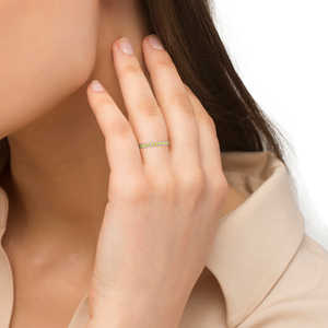 Anillo Apilable de Oro Blanco de 14K con 13 Diamantes Amarillos Canario, Engaste de Garras, 0.25 Ct, 2mm de Ancho - Product Image 1