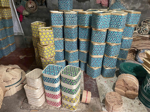 Panier en bambou tissé naturel avec couvercle, artisanat vietnamien, emballage durable pour coffrets cadeaux haut de gamme - Product Image 2