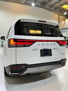 SUV Familiar 2025 para Signature 2020 LX600 Frigate 07 Dargo Dark AWD, Volante a la Izquierda, Techo Panorámico de Cuero - Product Image 4