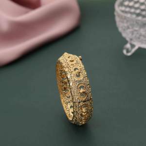 Vente en gros Mode 14K 18K 24K Plaqué or Bracelet ouvrable Kada & Bangle, Bracelet Kada traditionnel, Bracelet Kada en laiton rempli d'or formant - Product Image 2