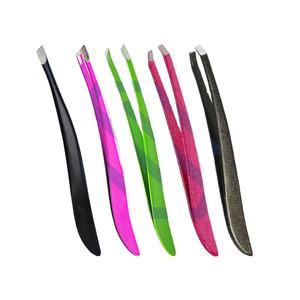 Pince à sourcils en acier inoxydable incliné pointu Instruments de manucure de conception incurvée pour outil de beauté des cheveux - Product Image 1