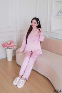 Cool Pearl soie ensemble de vêtements de maternité doux confortable longue longueur pour les femmes enceintes modèle B684 - Product Image 6