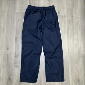 Conjunto de chaqueta de chándal con cremallera de alta calidad 2025, chándal con logotipo personalizado de nailon y poliéster para hombre, retazos de poliéster con cremallera para gimnasio para hombre - Product Image 5