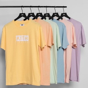 T-shirt col rond de luxe 100% coton pour hommes, conception de logo personnalisée, multicolore, coupe régulière, sérigraphie à manches courtes en soie - Product Image 4