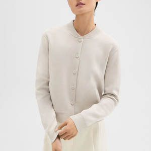 Veste universitaire pour femme au style sportif et confortable avec doublure en coton uni, design rétro écologique et tendance - Product Image 1