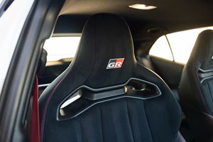 2023 USED GR C0-R0-LLA M0-RI-Z0 Edition Low Mileage Sound Engine R18 Tyre Panoramic Sunroof LED Headlights Ready to Ship - Product Image 6