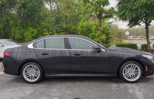 BMW Serie 5 530 2025 Seminuevo, Gasolina/Eléctrico, Motor I-4 2.0, Sedán, Oscuro, Volante a la Izquierda/Derecha, Vehículo Usado en Venta - Product Image 2