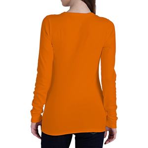 Mode manches longues sous Scrubs T-Shirt à manches longues femmes médicales soins infirmiers médicaux sous chemises accessoires Logo personnalisé - Product Image 4