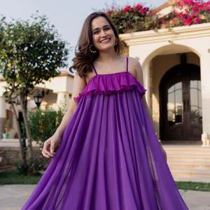 Vestido largo de diseñador bohemio de alta calidad para mujer de verano, plisado, con hombros descubiertos, largo hasta el suelo, para fiestas, respetuoso con el medio ambiente - Product Image 4