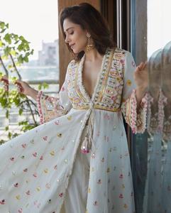 Nouveau concepteur à la mode brodé Anarkali robe de qualité supérieure brodé fantaisie Resa dentelle bordure Georgette matériel - Product Image 1