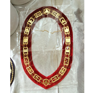 Chaîne de Régalia Maçonnique Colla à Double Rangée de Strass, Designs Brodés à la Main, Régalia de Grande Loge avec Bordure en Velours Violet et Pierres - Product Image 5