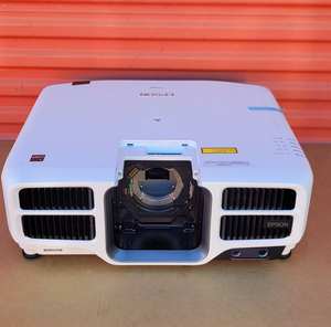 Projecteur laser industriel Epson Pro L1490U OEM DIY 3LCD 9 000 lumens avec amélioration 4K et objectif ELPLM15 - Product Image 1