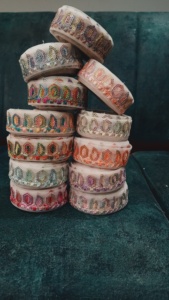 Venta al por mayor de encaje bordado de algodón para proyectos de Moda y artesanía tela de encaje bordado de alta calidad para prendas y vestidos - Product Image 3