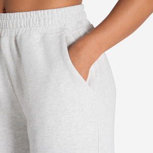 2025ชุดวอร์มสำหรับผู้หญิงผ้าคอตตอนผ้าฟลีซ100% พร้อม GSM รุ่นพรีเมี่ยม - Product Image 5