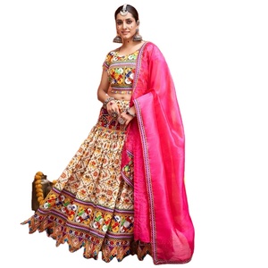 Navratri lehenga choli แบบดั้งเดิมเทศกาลอินเดียคอลเลกชัน lehenga choli สำหรับสุภาพสตรี - Product Image 1