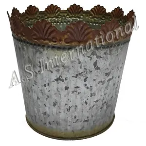 Wholesale Cheap Price Premium Quality Galvanized Bucket Planter Round Pot For Garden And Indoor Use Metal Galvanized Planter