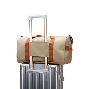 Sacs de sport légers de haute qualité Sacs de sport étanches Sacs de sport durables idéaux pour les voyages et le fitness - Product Image 3