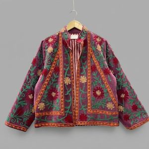 Veste en coton Suzani faite à la main en Inde, veste courte brodée à la main, veste unisexe, veste courte Suzani faite à la main - Product Image 1
