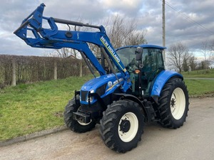 Tracteur d'occasion neuf et Hollandd T5.115 à vendre - Product Image 3