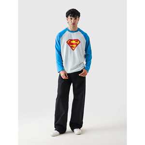 T-shirt décontracté à manches longues en jersey 100 % coton avec imprimé graphique Superman, motif personnage, numéro de modèle imprimé - Product Image 5