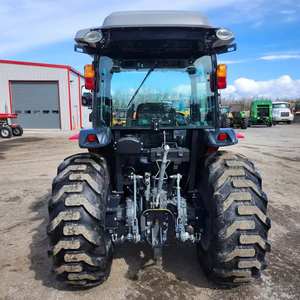 COMPRE EL TRACTOR COMPACTO MASSEY FERGUSON 2850M - Product Image 1